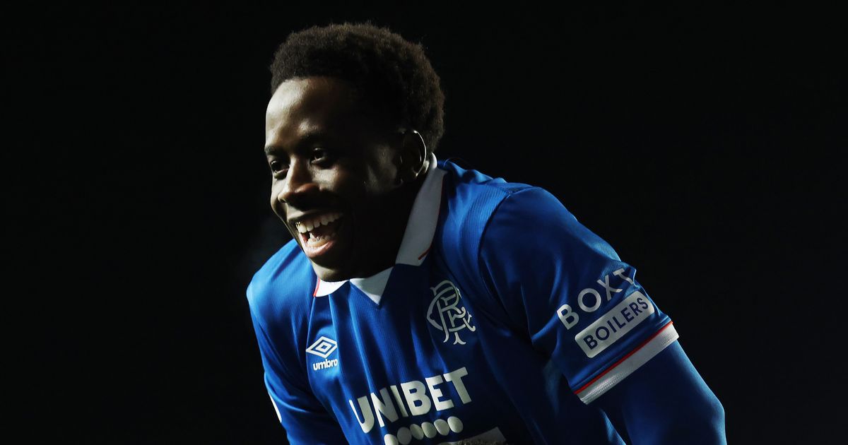 Rangers respira ușurat după o victorie vitală în fața lui St Mirren Într-un meci intens disputat la Ibrox, Rangers a reușit să încheie anul 2025 cu o victorie importantă împotriva echipei St Mirren, scor 2-1