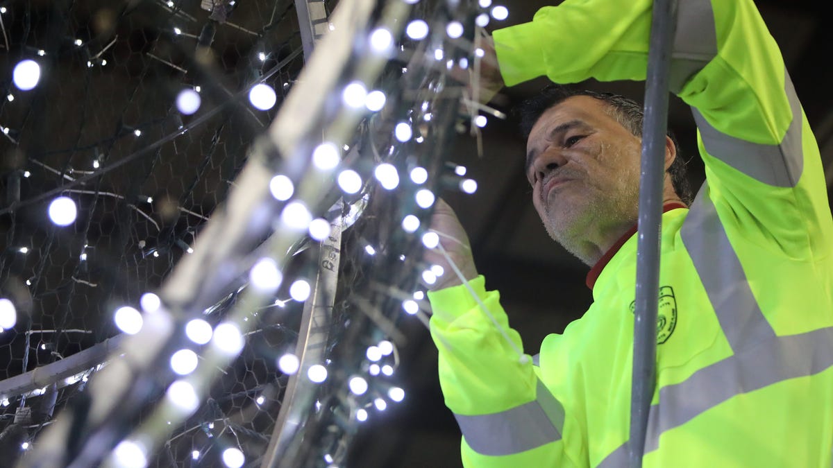 Balul de Revelion revine în White Plains după o absență de doi ani Pe 31 decembrie, orașul White Plains va găzdui mult așteptatul eveniment de Revelion, balul de la miezul nopții, care a fost anulat în ultimii doi ani din cauza pandemiei COVID-19