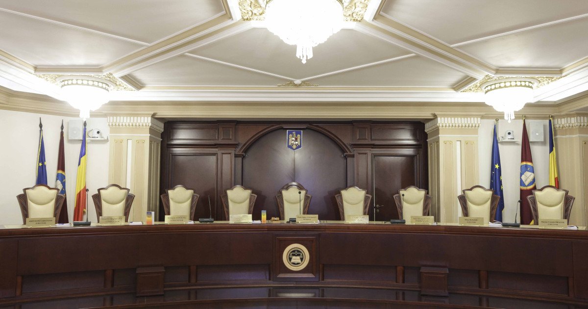 Judecătorii CCR, într-o dispută fără precedent Cei patru judecători propuși de PSD la Curtea Constituțională a României – Gheorghe Stan, Cristian Deliorga, Bogdan Licu și Mihai Busuioc – au reacționat după absența lor de la ședința de luni, unde urma să fie supusă dezbaterii legea pensiilor speciale pentru magistrați