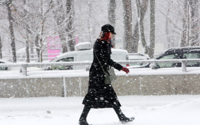 Vreme severă în România. ANM a actualizat prognoza: cod roșu, portocaliu și galben de ninsori și viscol în majoritatea regiunilor HARTĂ