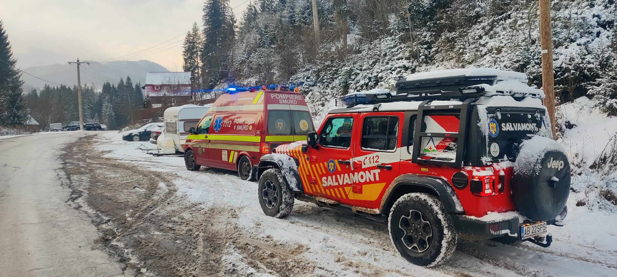 Doi turiști răniți în plină zi de Revelion după ce ATV-ul pe care se aflau s-a răsturnat în zona Galbena, în apropiere de Arieșeni, la granița dintre județele Alba și Bihor