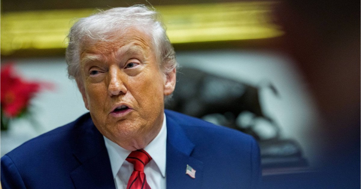 Trump critică atacul ucrainean asupra reședinței lui Putin: „Nu este momentul potrivit” Președintele american Donald Trump a reacționat luni la acuzațiile Rusiei, care a susținut că Ucraina ar fi lansat un atac cu drone asupra reședinței lui Vladimir Putin, din regiunea Novgorod