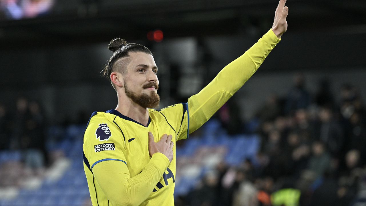 Fabrizio Romano dezvăluie informații despre Radu Drăgușin