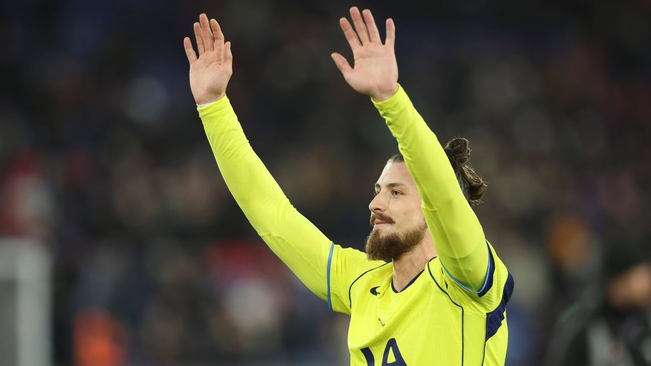 Drăgușin, o decizie impresionantă din Anglia: Radu, caracterizat într-un singur termen.