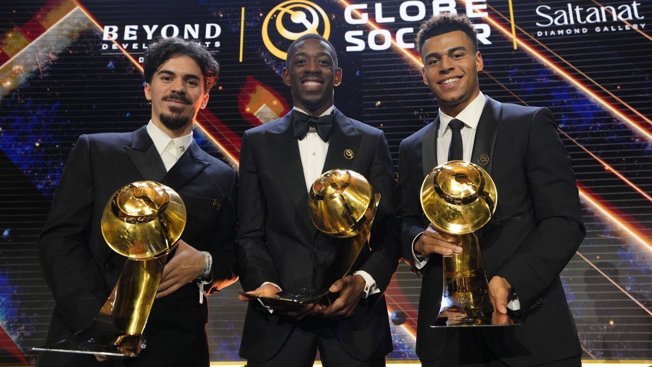 Globe Soccer Awards 2023: Vedetele fotbalului strălucesc în Emiratele Arabe Unite Emiratele Arabe Unite au fost, pentru o seară, capitala mondială a fotbalului, găzduind prestigioasele Globe Soccer Awards 2023