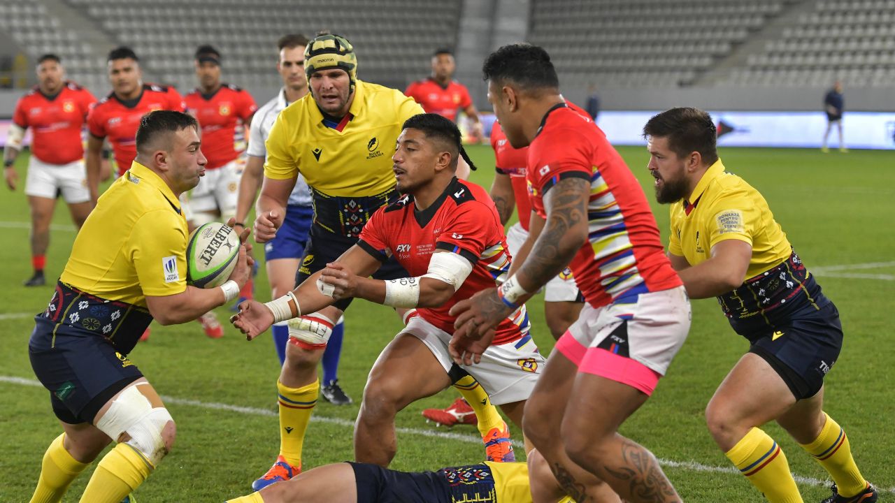 Johan van Heerden, Revelația care strălucește în Liga 1 Sud-africanul Johan van Heerden, jucător al clubului Dinamo București, a reușit să impresioneze atât prin abilitățile sale tehnice, cât și prin contribuția adusă selecționatei României