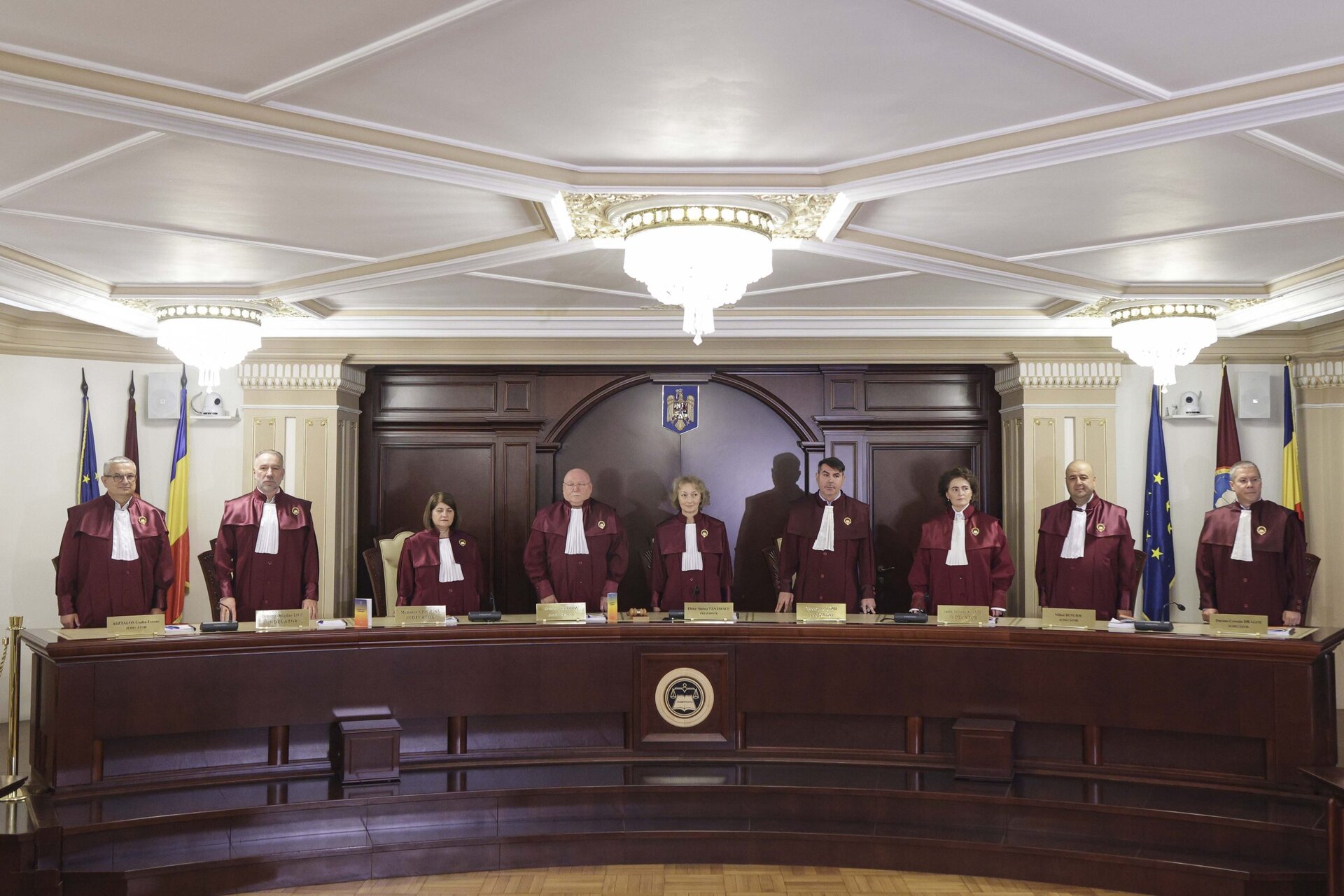 „Judecătorii Curții Constituționale și strategia 'victoriei'”