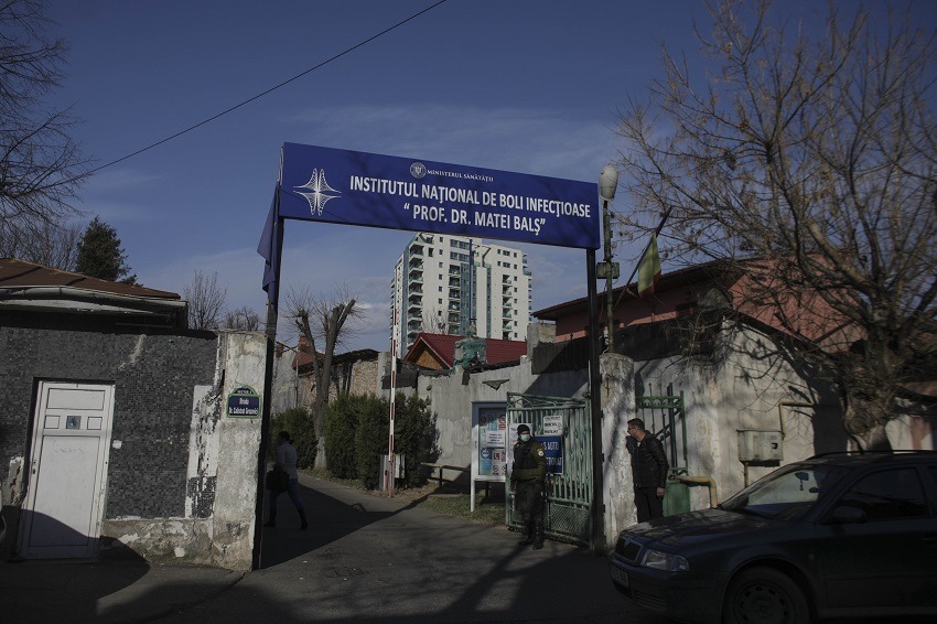 01_matei_bals_covid__INQUAM_Photos.jpg - Presa360