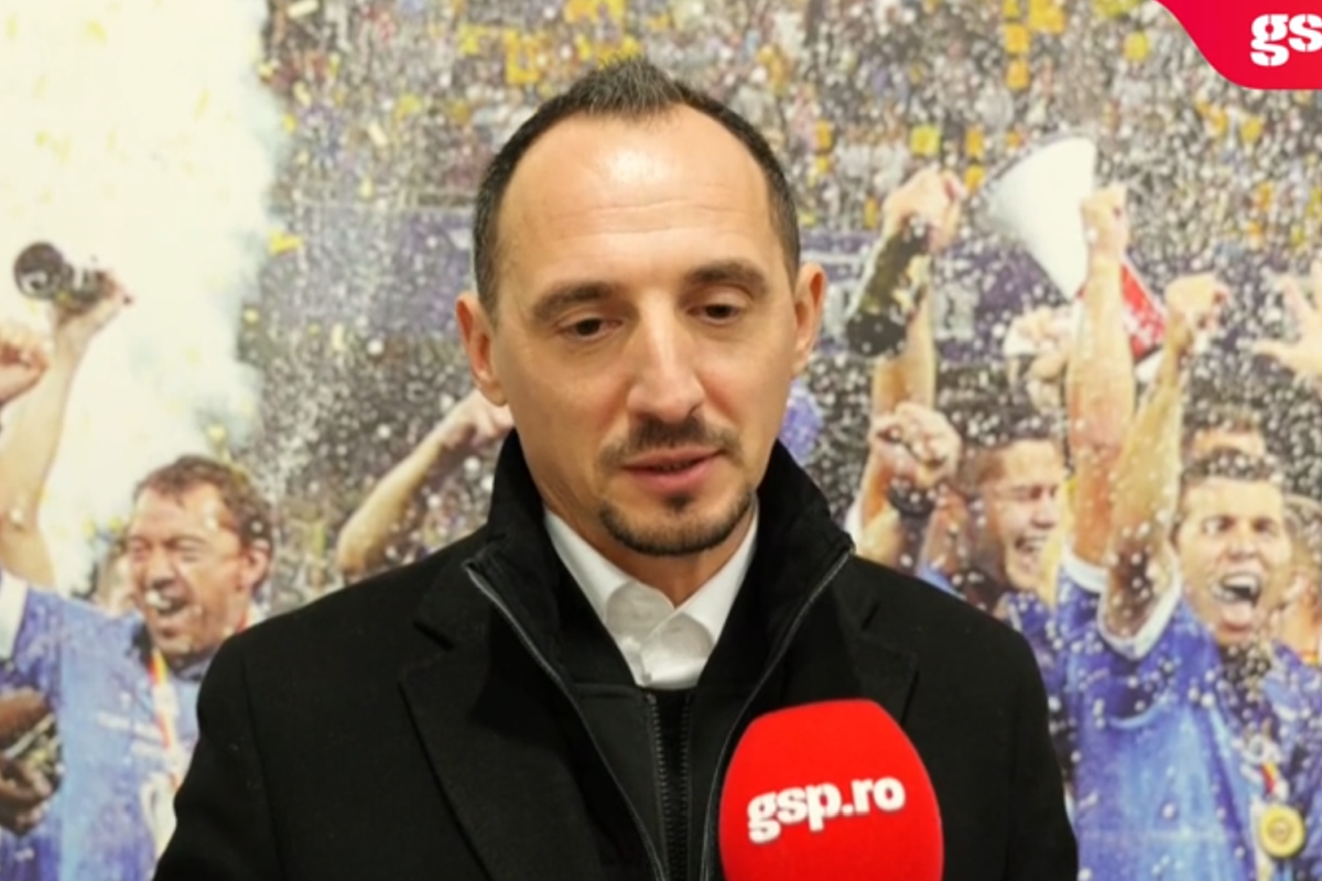 Claudiu Tudor: „E foarte posibil să mai apară un jucător” Antrenorul Petrolului Ploiești, Claudiu Tudor, a discutat despre strategia de transferuri a echipei, starea terenului de pe arena „Ilie Oană” și provocările pe care le aduce noul play-out, în care FCSB și CFR Cluj s-ar putea regăsi