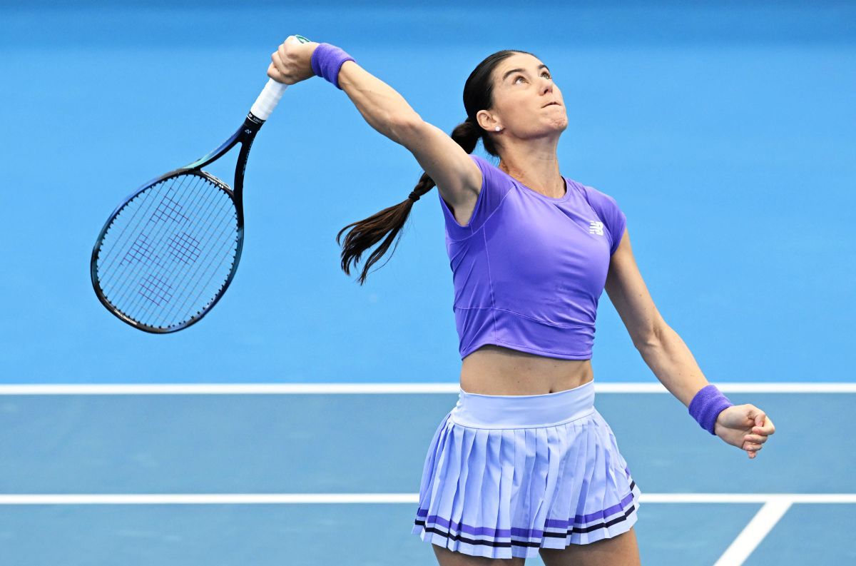 Sorana Cîrstea se retrage din turneul WTA 500 de la Adelaide din cauza unei accidentări Sorana Cîrstea, jucătoare de tenis în vârstă de 35 de ani, a decis să se retragă din turneul WTA 500 de la Adelaide, anunțându-și absența din cauza unei accidentări la glezna dreaptă