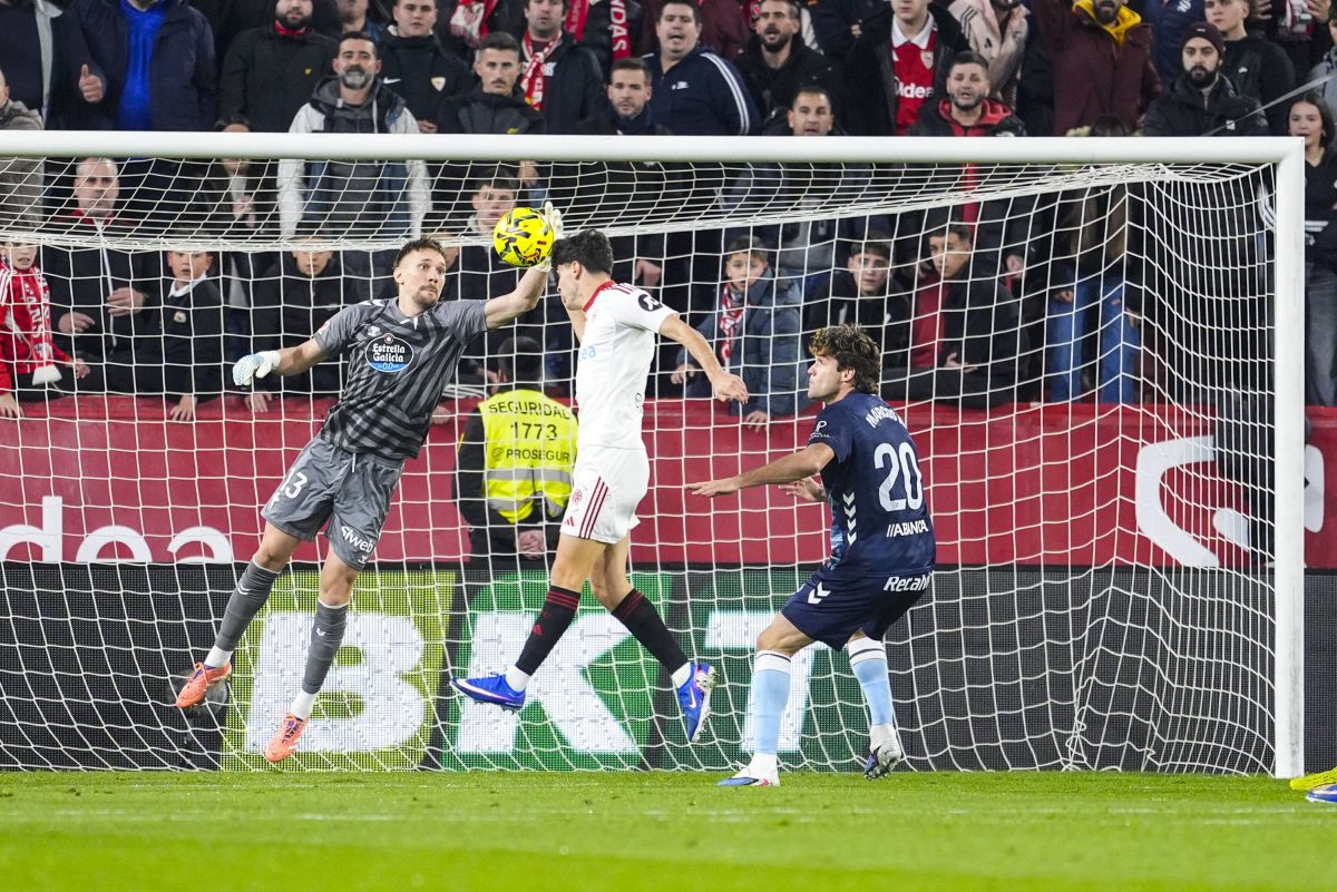 Ionuț Radu, portarul echipei Celta Vigo, a reușit o prestație solidă în deplasarea de la Sevilla, menținându-și poarta neatinsă în victoria cu 1-0