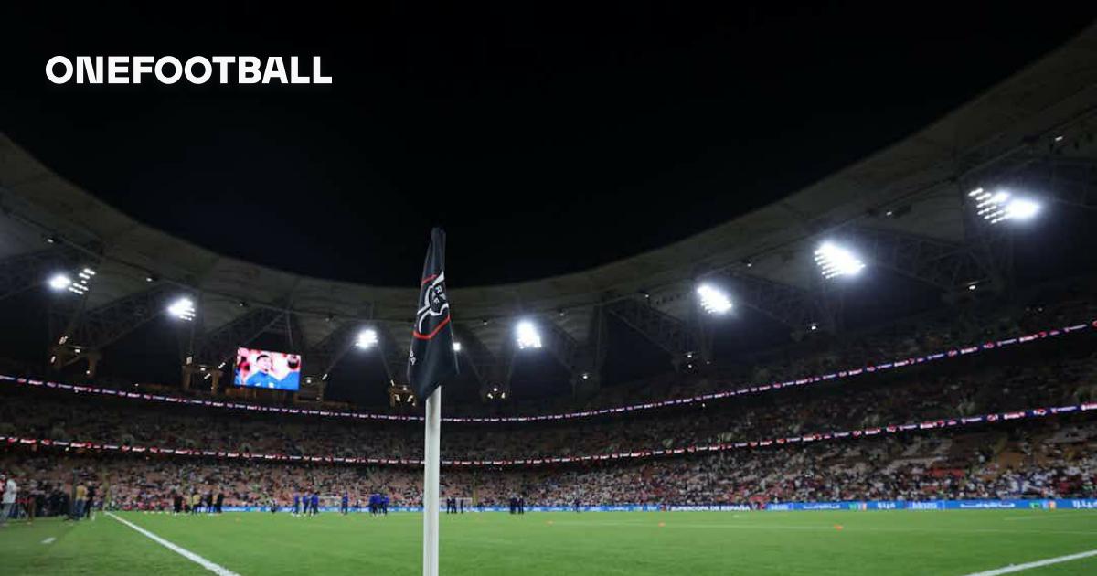 Supercopa Spaniei: FC Barcelona și Real Madrid se întâlnesc într-o finală de poveste El Estadio del Rey Abdullah din Arabia Saudită va deveni sâmbătă, 13 ianuarie, scena unei confruntări electrizante între FC Barcelona și Real Madrid în finala Supercupei Spaniei, un meci ce promite să captiveze fanii fotbalului din întreaga lume