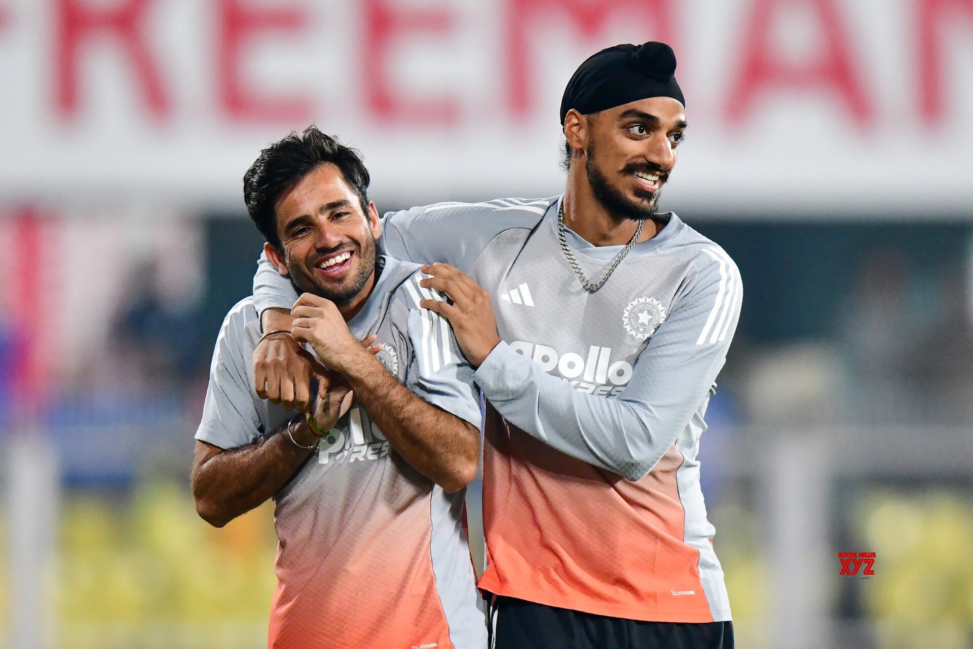 Arshdeep Singh aduce schimbări în echipa Indiei în meciul cu Noua Zeelandă Într-o decizie strategică, India a optat să bowluiască prima în meciul al patrulea din seria T20 împotriva Noii Zeelande, desfășurat pe ACA-VDCA Stadium din Visakhapatnam