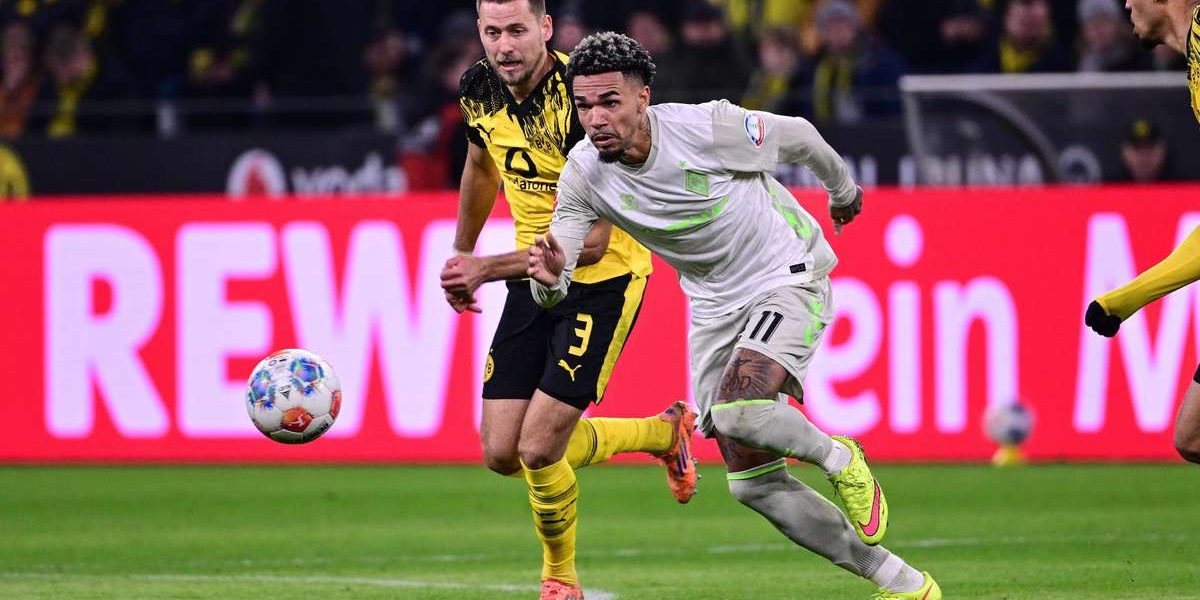 41112275-trotz-einer-ordentlichen-leistung-verliert-werder-bremen-um-justin-njinmah-rechts-deutlich.jpeg - Presa360