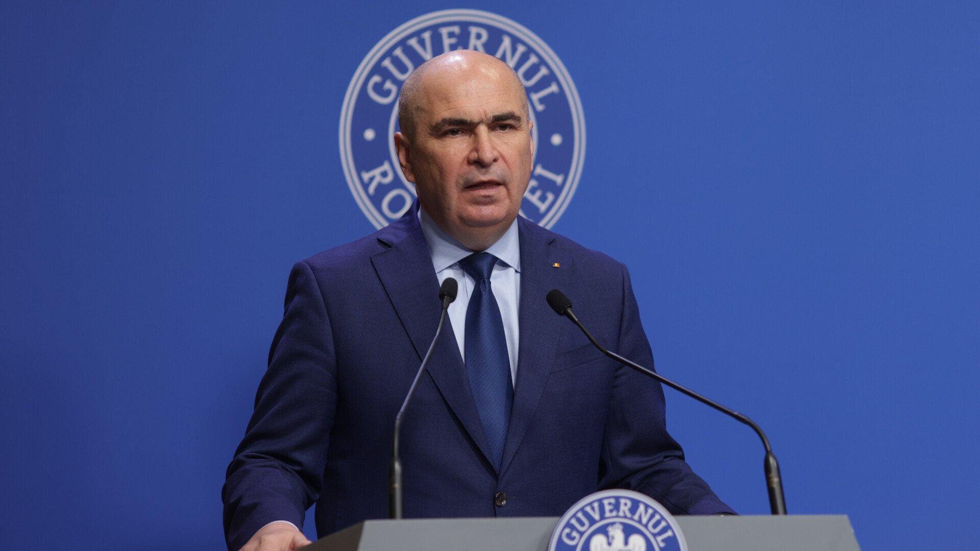 Premierul Ilie Bolojan, la Iași și Botoșani: Priorități pentru administrația locală în Moldova Premierul Ilie Bolojan a anunțat o vizită oficială în cadrul județelor Iași și Botoșani, programată pentru această vineri, într-o încercare clară de a acorda o atenție sporită dezvoltării și consolidării administrației locale din regiunea Moldova