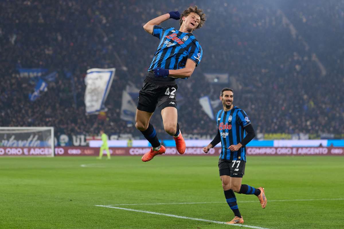 Atalanta obține victorie crucială în fața Romei, păstrându-și avansul în Serie A Bergamo a fost scena unei confruntări electrizante, în care Atalanta a învins AS Roma cu 1-0, marcând a patra victorie în ultimele cinci meciuri de Serie A