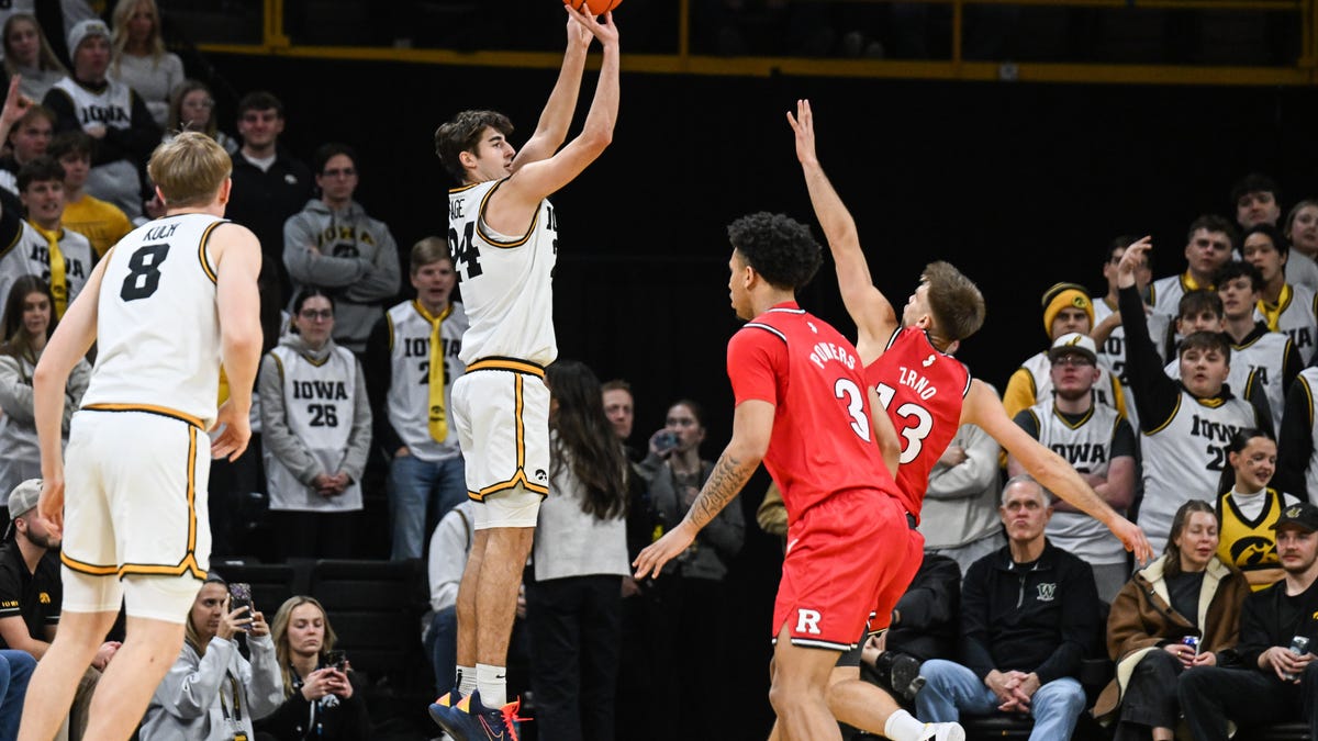 Un meci disputat: Iowa învinge Rutgers cu 68-62 Iowa și-a asigurat o victorie strânsă împotriva Rutgers, cu scorul de 68-62, pe teren propriu, la Carver-Hawkeye Arena