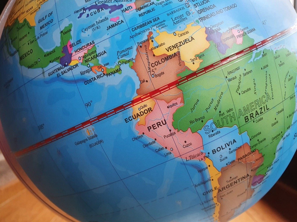 Relațiile dintre Washington și Bogota se îndreaptă spre o nouă etapă de cooperare Președintele Statelor Unite, Donald Trump, a anunțat vineri, pe rețeaua sa socială Truth Social, un eveniment care pare să indice o relansare a parteneriatului bilateral cu Columbia