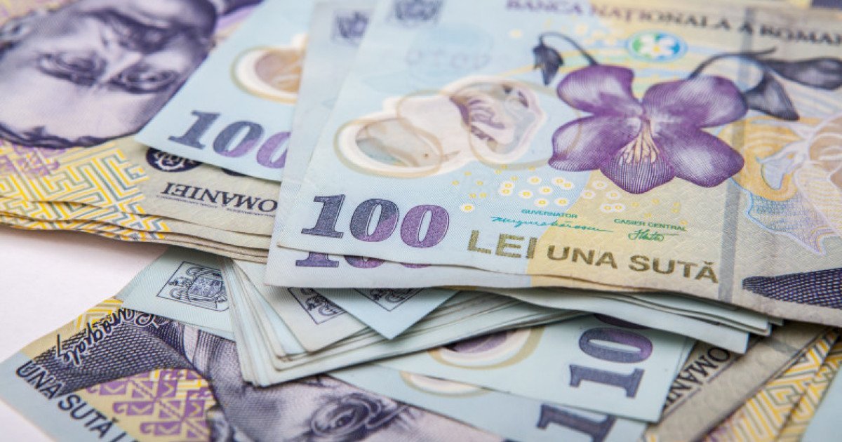 Se schimbă banii în România: Bancnotele vor avea o nouă semnătură începând cu 2026 Bancnotele care circulă în România vor avea o nouă semnătură din anul 2026, pentru prima dată în ultimele două decenii și jumătate