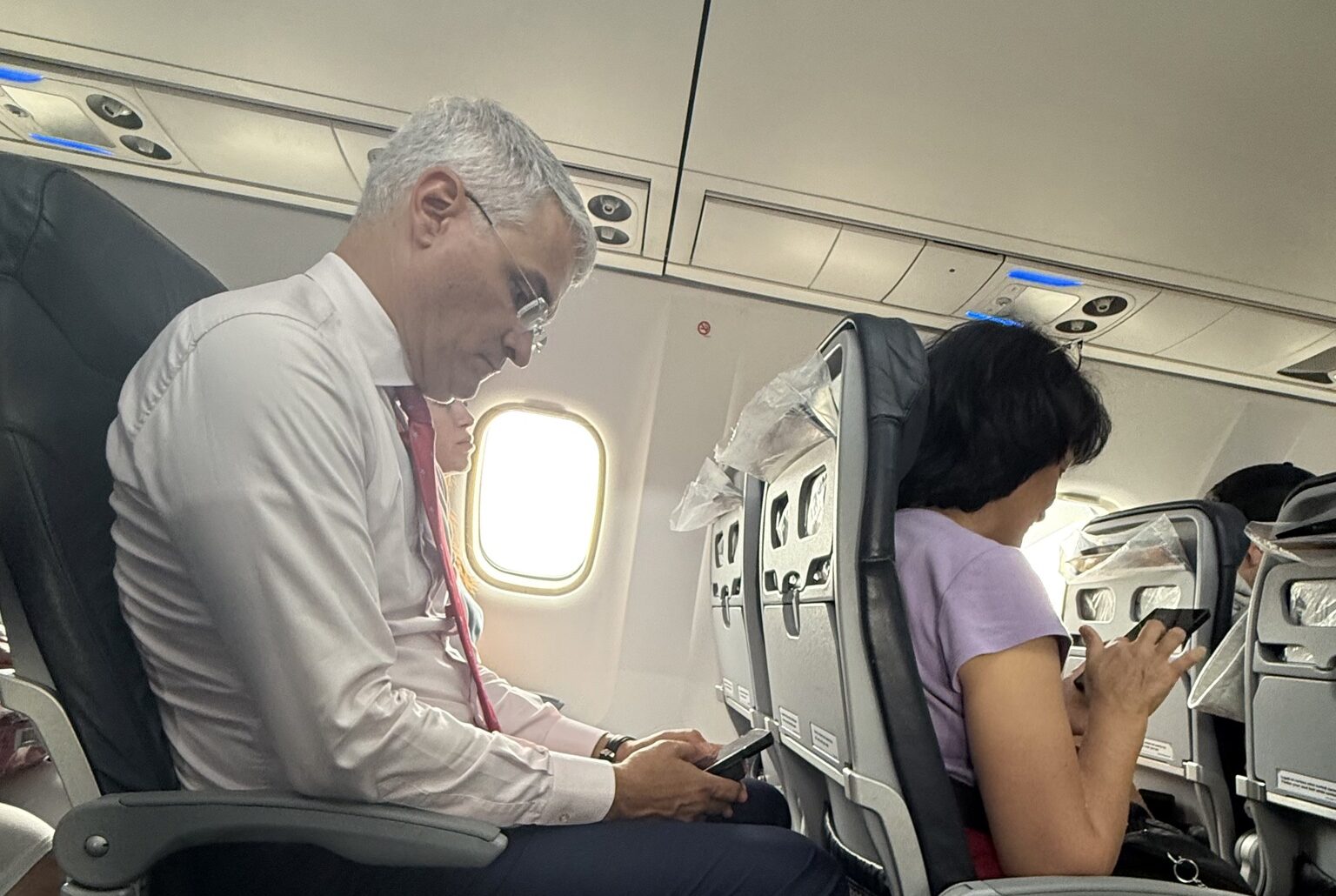 Transparență totală în cheltuielile de reprezentare internațională: Dragoș Pîslaru face primul pas Într-un demers fără precedent în administrația românească, ministrul Investițiilor și Proiectelor Europene, Dragoș Pîslaru, a anunțat că, începând de astăzi, toate cheltuielile legate de deplasările externe ale ministerului său vor fi disponibile public pe site-ul instituției