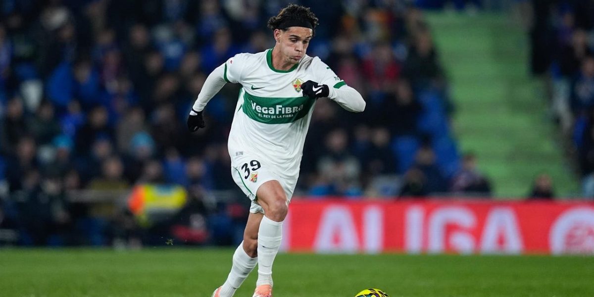El fichaje que quiere cerrar el Elche en el mercado invernal