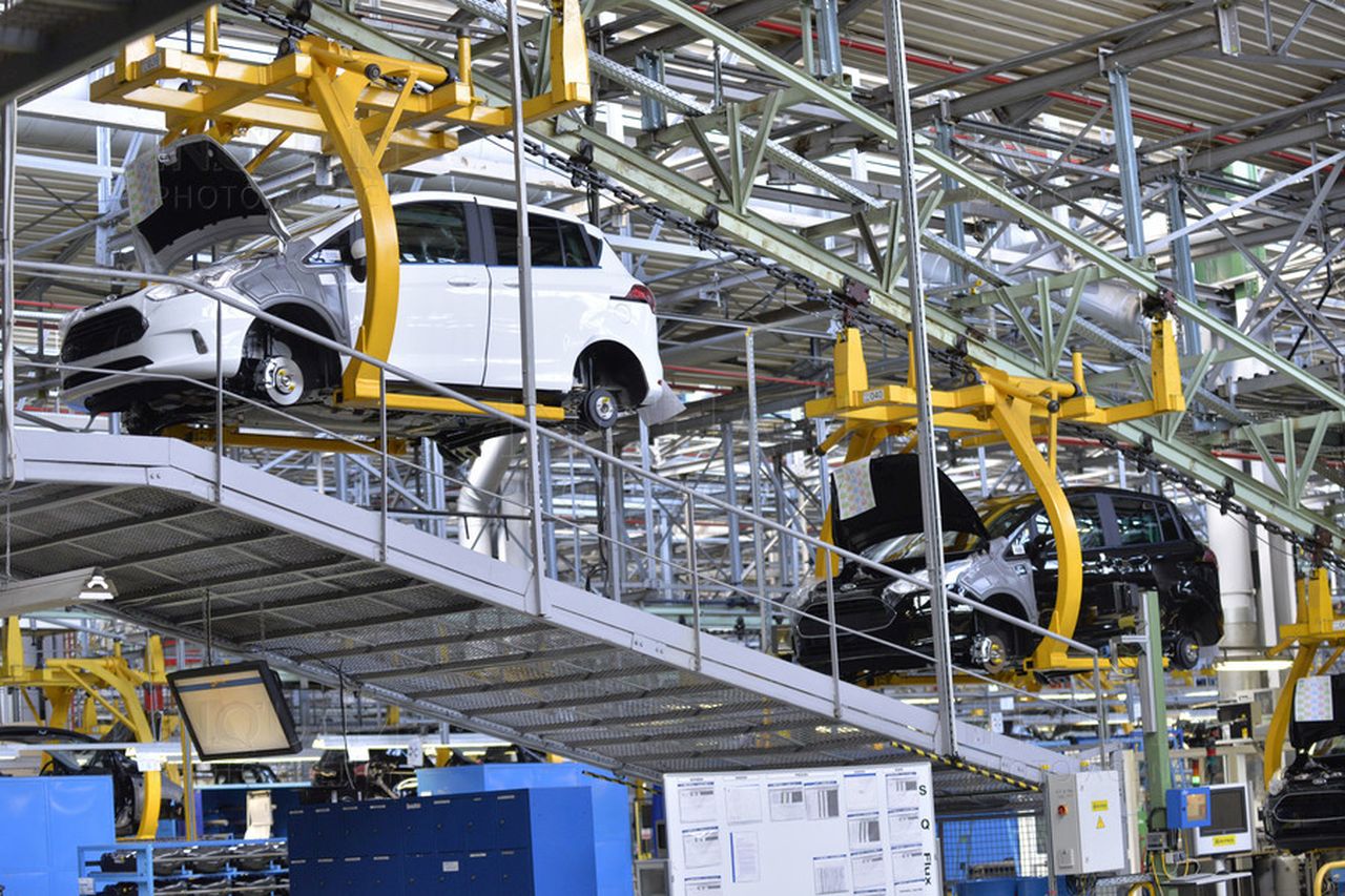 Statul român sprijină acordul UE-Mercosur, susținând beneficiile pentru industrie și agricultură în ciuda opoziției politice Negocierile de lungă durată dintre Uniunea Europeană și Blocul Mercosur s-au încheiat în cele din urmă prin semnarea unui acord istoric, iar România a confirmat oficial sprijinul pentru această inițiativă