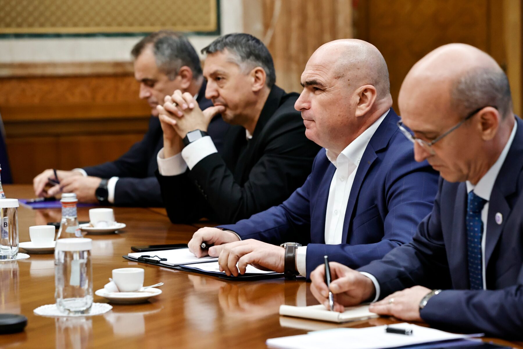 Premierul anunță un nou ministru al Educației până la sfârșitul lunii; despre responsabilitatea fostului ministru Daniel David