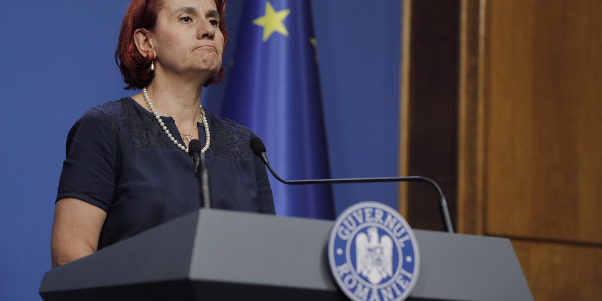 Guvernul dă o lovitură pensiilor speciale. Cumulul de venituri reduce pensia cu 85% pe durata desfășurării activității