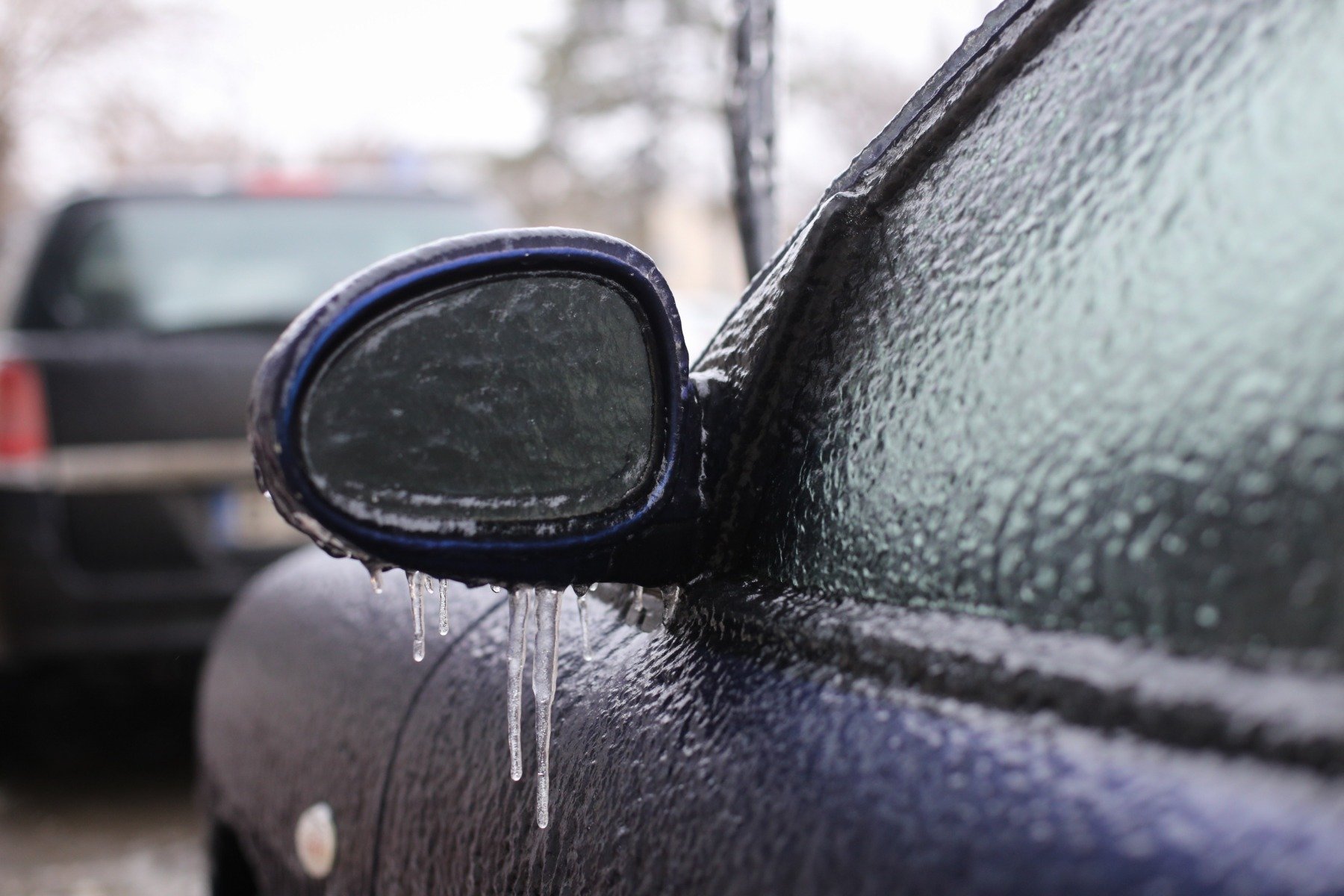 Capitala și mai multe zone din țară sunt deja sub incidența avertizărilor meteo de cod galben, semn că iarna își face resimțită prezența cu toate provocările ei