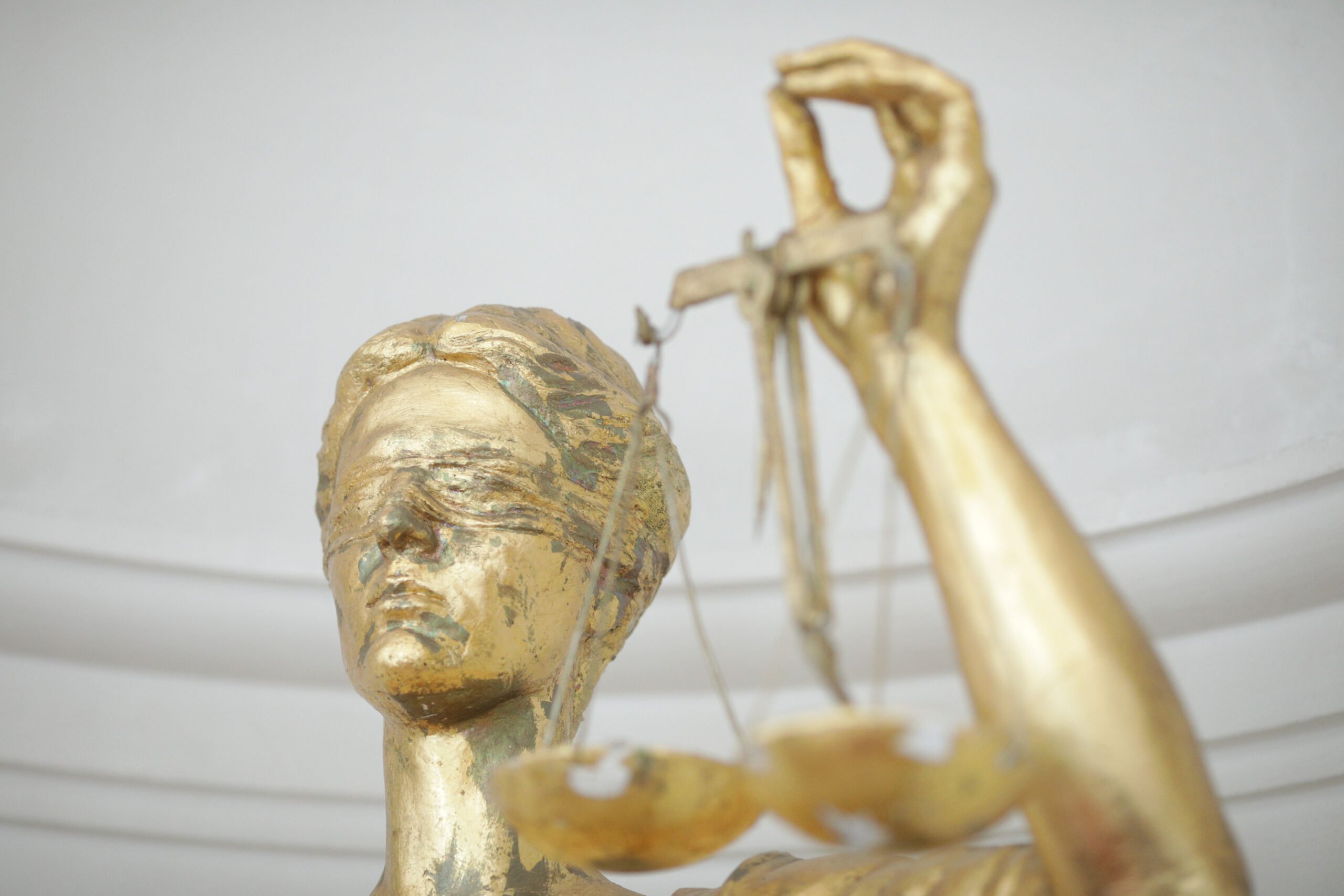 Un nou caz de violență domestică scoate în evidență problemele statului român în gestionarea și prevenirea agresiunilor în familie, într-o perioadă în care statisticile tot mai alarmante arată o creștere a femicidelor și a violenței asupra femeilor