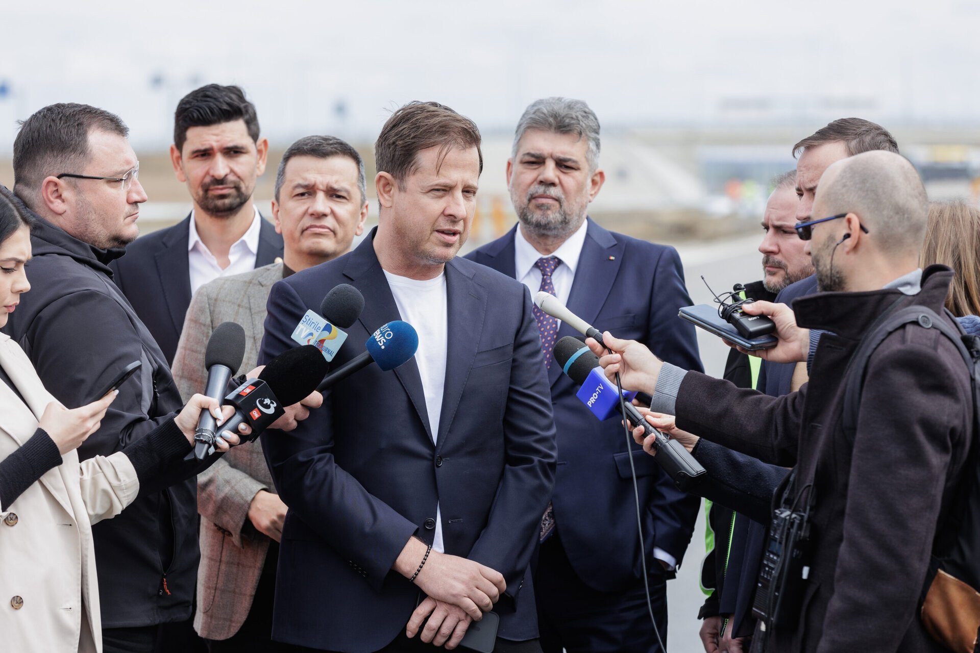 Hubert Thuma solicită majorarea fondurilor pentru Ilfov cu 500% în bugetul 2026, acuzând discriminări fiscale și dezechilibre structurale Președintele Consiliului Județean Ilfov, Hubert Thuma, a ieșit cu o declarație vehementă privind proiectul bugetului de stat pentru anul 2026, reclamând o alocare insuficientă a fondurilor și cerând o creștere de cinci ori comparativ cu anul precedent