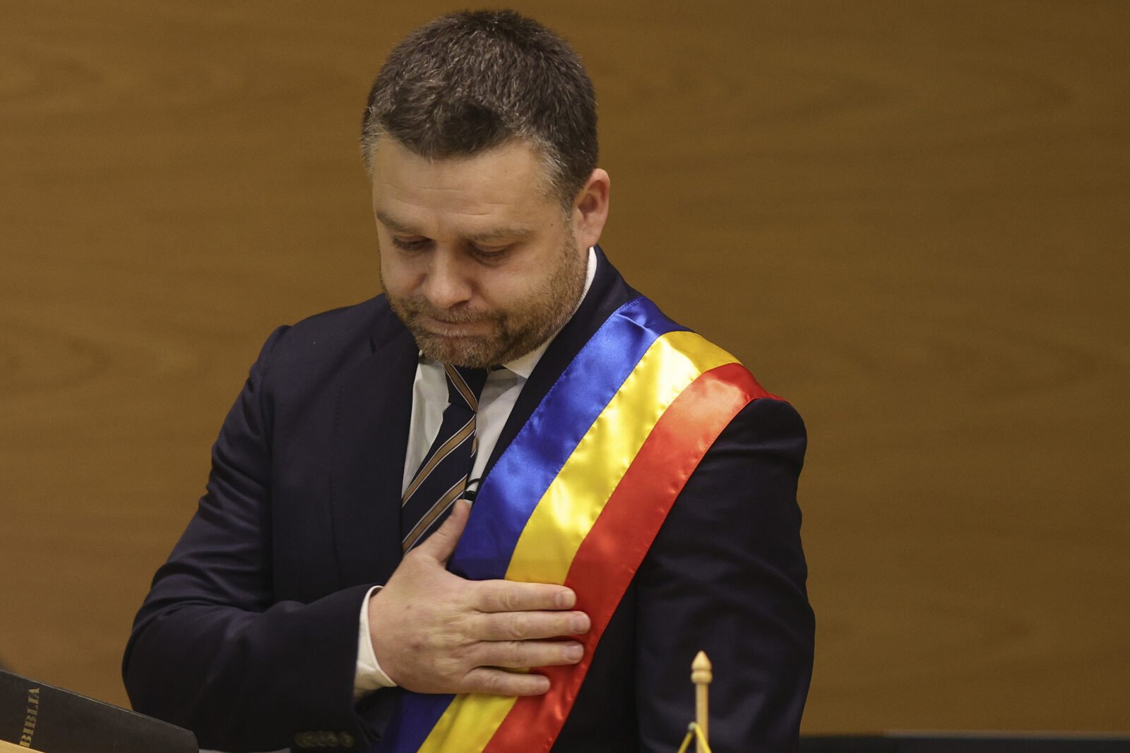 Primarul general al Capitalei, Ciprian Ciucu, a anunțat joi seară că este foarte probabil să fie majorat prețul biletului de transport în comun, o măsură pe care o consideră „necesară”, dar nedorită pentru majoritatea bucureștenilor