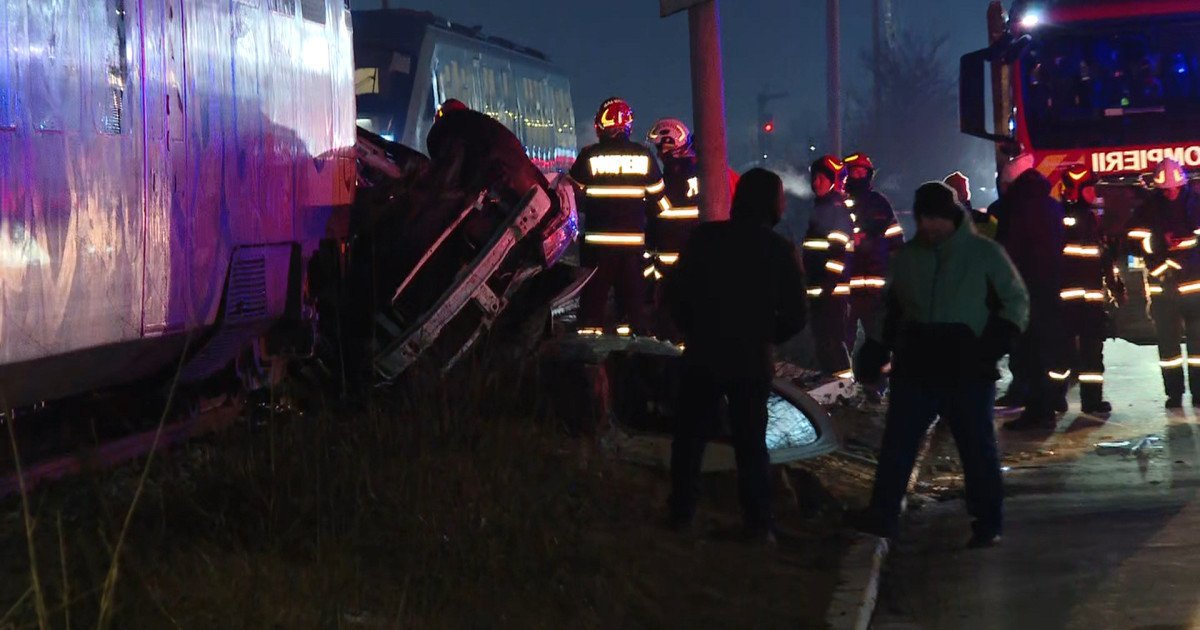 Accident grav la Chiajna: un autoturism lovit de tren, șoferul în stare critică Un accident dramatic s-a produs marți seară în localitatea Chiajna, județul Ilfov, când un autoturism a fost lovit de un tren