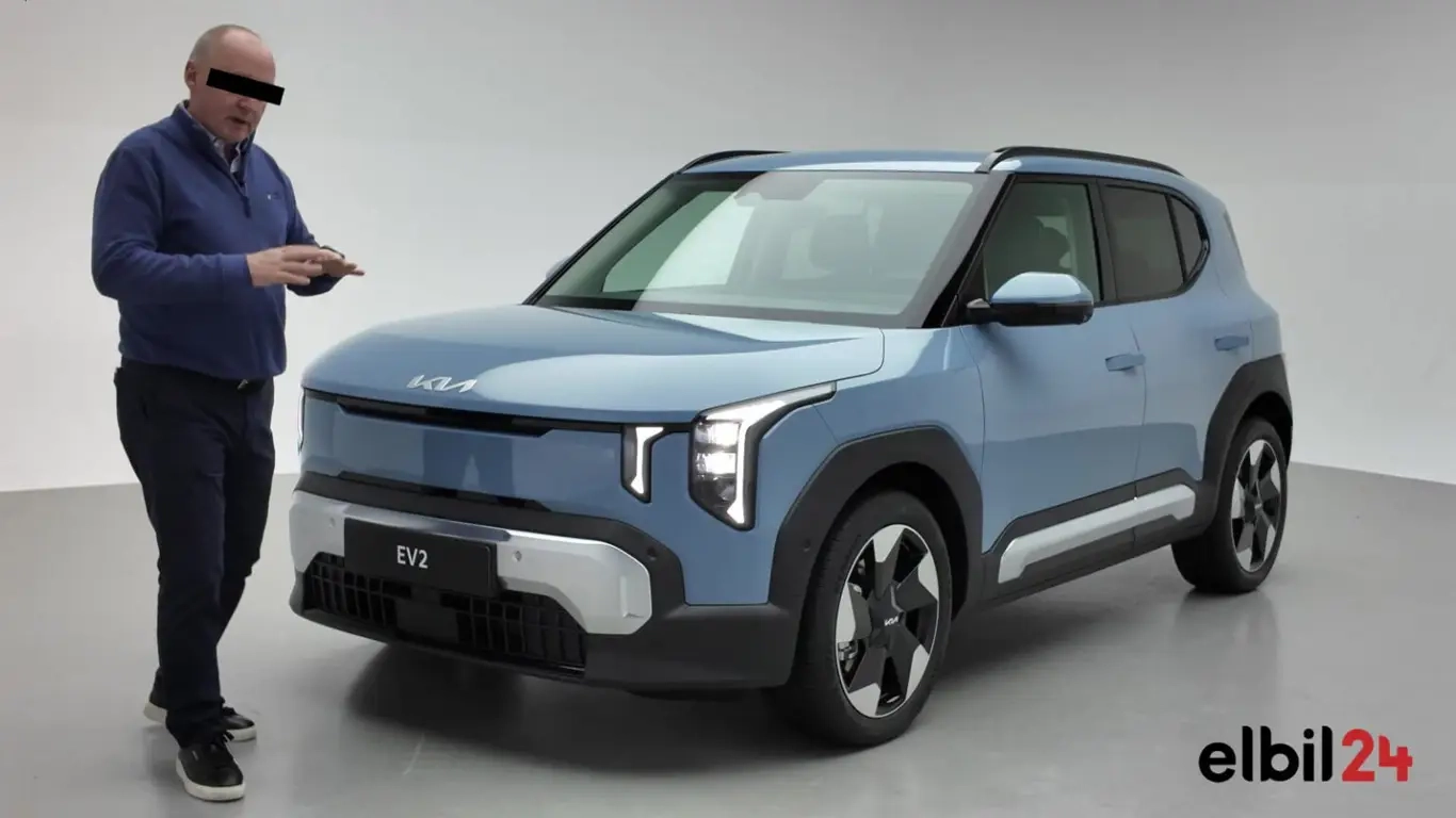 Kia EV2: Crossoverul electric compact a fost dezvăluit înainte de Salonul de la Bruxelles Kia a surprins piața auto internațională cu dezvăluirea anticipată a noului său model de crossover electric, EV2, înainte de Salonul de Automobile de la Bruxelles, programat pentru luna aceasta