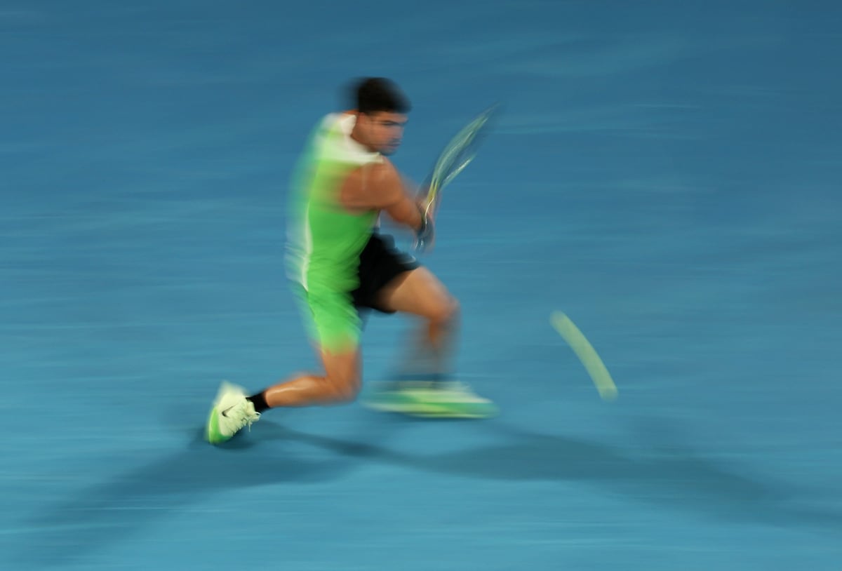 Alcaraz îl înfruntă pe De Minaur și sparge bariera australiană în 2026