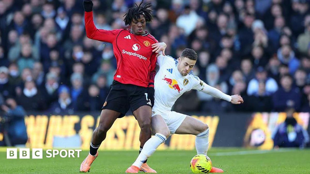 Leeds și Man Utd, blocaj pe teren: 0-0 la pauză Meciul dintre Leeds United și Manchester United a încheiat prima repriză cu un rezultat alb, 0-0, într-un joc ce a adus atât intensitate, cât și momente de stagnare pe terenul de la Elland Road