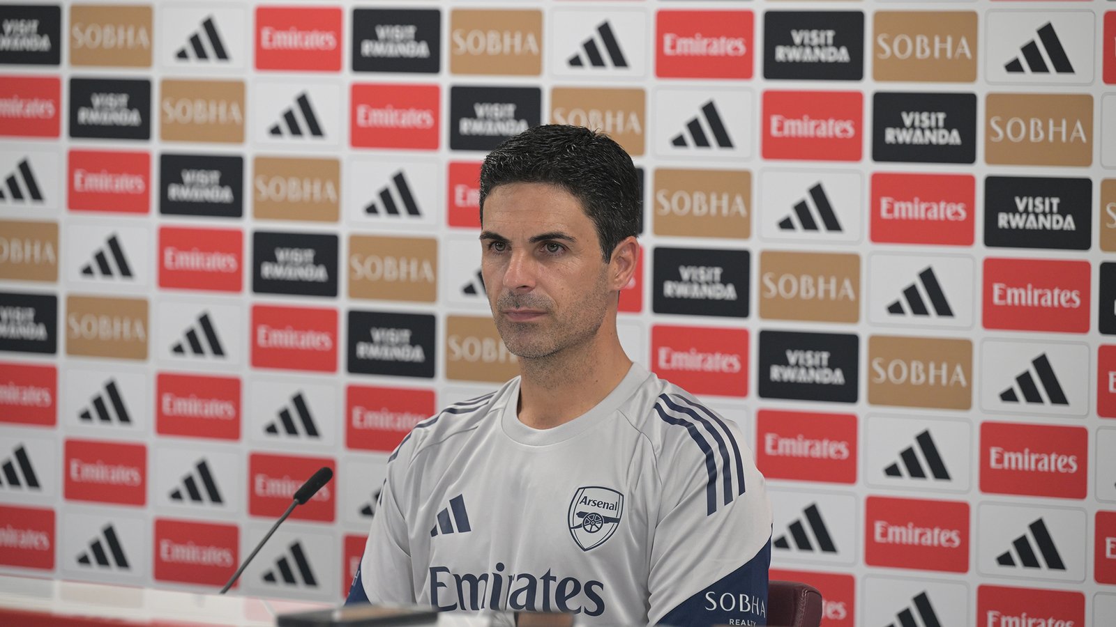 Arteta, încrezător înainte de confruntarea cu Chelsea în semifinalele Carabao Cup Mikel Arteta, antrenorul echipei Arsenal, s-a arătat optimist în cadrul conferinței de presă premergătoare meciului din semifinalele Carabao Cup împotriva marii rivale Chelsea
