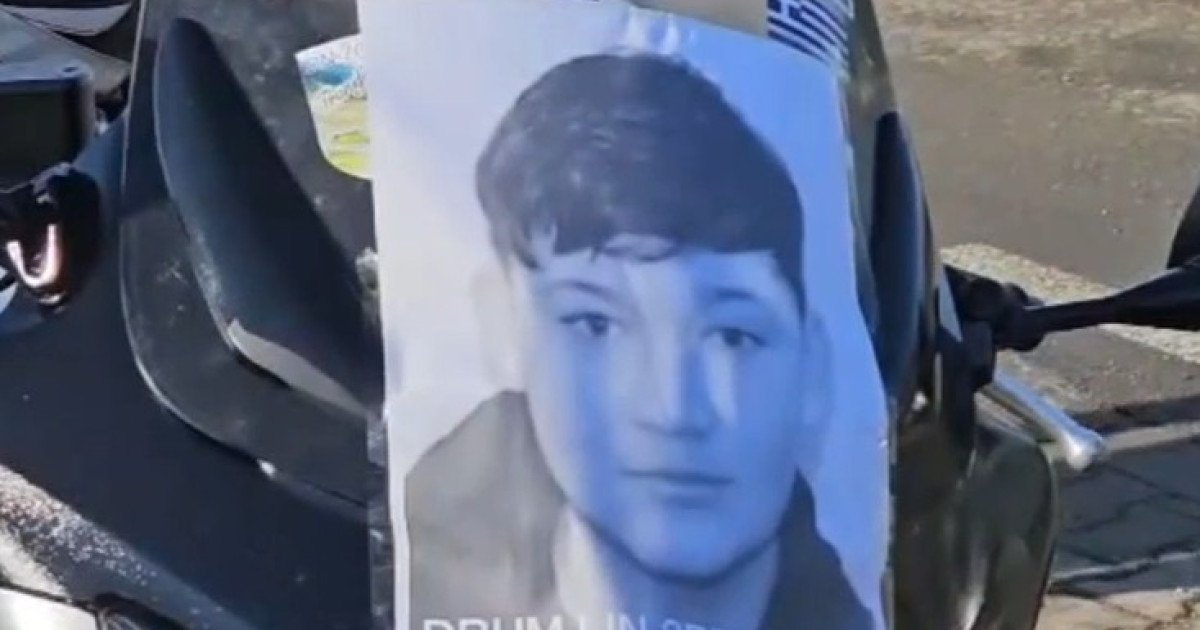 Procurorii DIICOT din Timișoara au efectuat sâmbătă percheziții la trei adrese din localitatea Cenei, județul Timiș, în legătură cu tragedia care a dus la moartea lui Mario Berinde, un băiat de 15 ani, ucis de prietenii săi