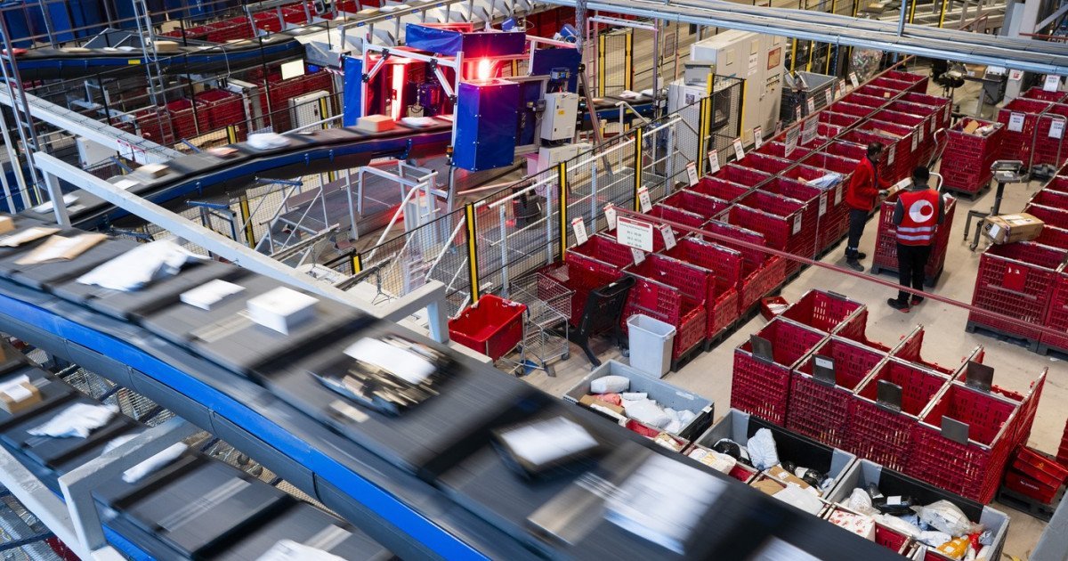 Armata Norvegiei notifică mii de proprietari că bunurile leur ar putea fi rechiziționate în caz de război Mii de proprietari din Norvegia au fost oficial notificați de către armata țării că imobilele și bunurile lor ar putea fi supuse rechiziționării în caz de război