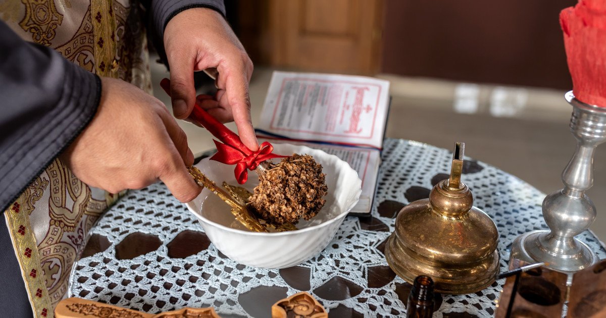 Ajunul Bobotezei 2026: Tradiții și credințe ce îmbină spiritualitatea cu obiceiurile populare În fiecare an, la 5 ianuarie, credințioșii din România se pregătesc pentru Ajunul Bobotezei, o zi încărcată de semnificații profunde și ritualuri străvechi