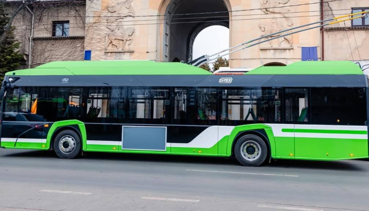 Troleibuzele electrice Yutong, achiziție a Primăriei Capitalei, au început să sosesc și vor circula pe linia 86
