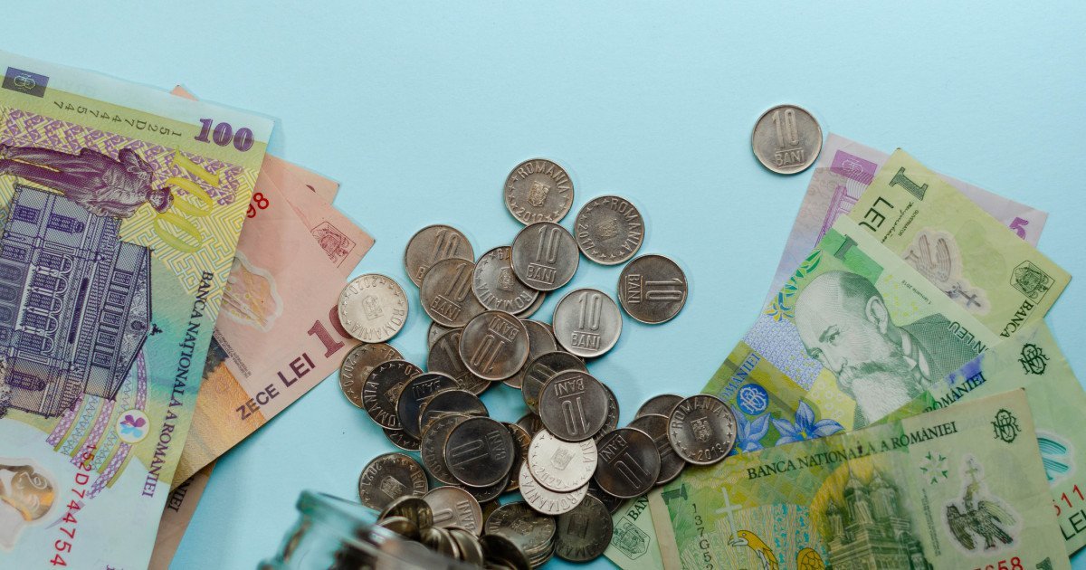 Primăria Buzău vizează recuperarea a peste 12 milioane de euro din datoriile contribuabililor Primăria Buzău are de recuperat peste 12 milioane de euro de la persoanele fizice care nu și-au plătit taxele și impozitele în anii anteriori