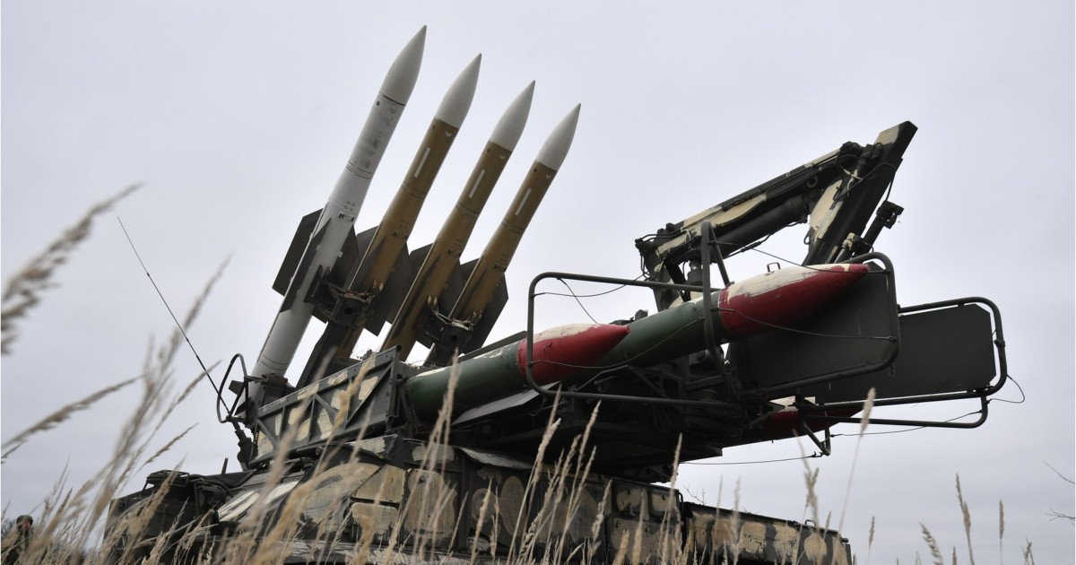 Venezuela: Eșecul dramatic al sistemelor rusești de apărare antiaeriană Sistemele de apărare antiaeriană rusești, pentru care Venezuela a investit miliarde de dolari, nu au reușit să protejeze regimul lui Nicolás Maduro în fața unei incursiuni fulgerătoare a forțelor americane