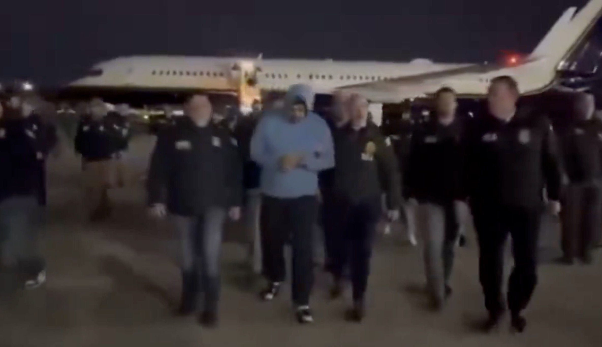 Avionul cu Nicolas Maduro a aterizat în New York