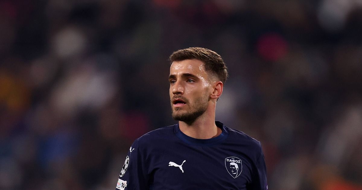 Pafos – Slavia Praga: Vlad Dragomir, gol superb în Liga Campionilor Vlad Dragomir, mijlocașul echipei naționale a României și căpitan al formației Pafos, a înscris un gol remarcabil în meciul din Liga Campionilor împotriva lui Slavia Praga, reușind să deschidă scorul în minutul 17