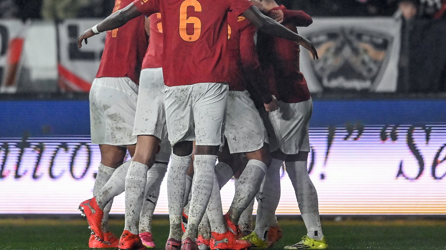 Valencia avansează în Cupa Regelui după o victorie convingătoare Valencia a reușit să-și asigure locul în sferturile de finală ale Cupei Regelui după o victorie fără emoții în fața celor de la Burgos, echipă din liga secundă, cu 2-0