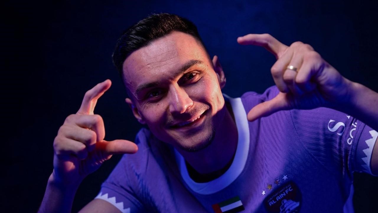 Adrian Șut, visul arab devine realitate în Emirate Fostul mijlocaș al FCSB-ului, Adrian Șut, a pășit într-o nouă eră a carierei sale, semnând un contract generos cu Al-Ain, echipă de top din Emiratele Arabe Unite