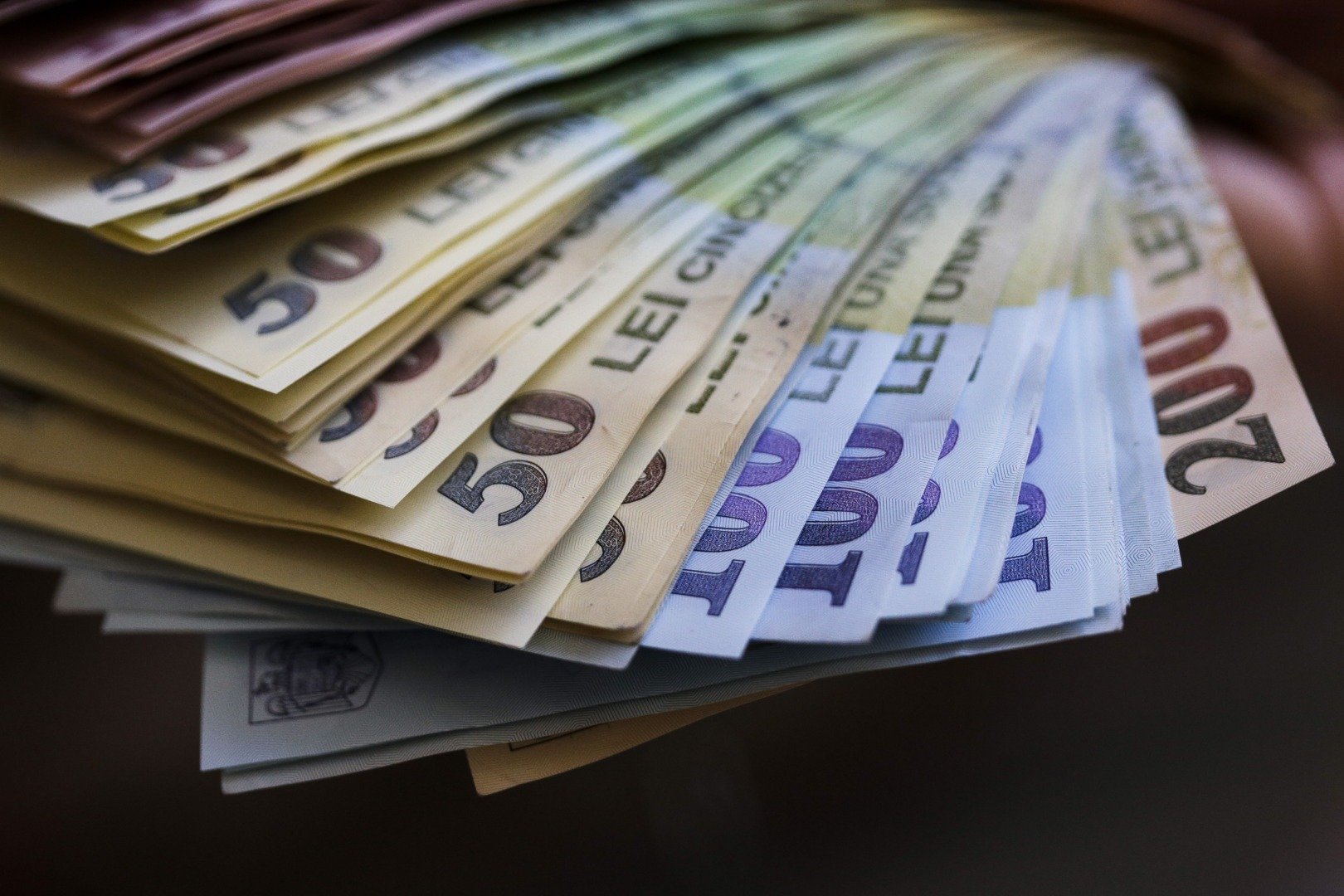 Premierul Bolojan anunță posibilitatea adoptării reformei administrației și pachetului economic prin OUG sau asumarea răspunderii