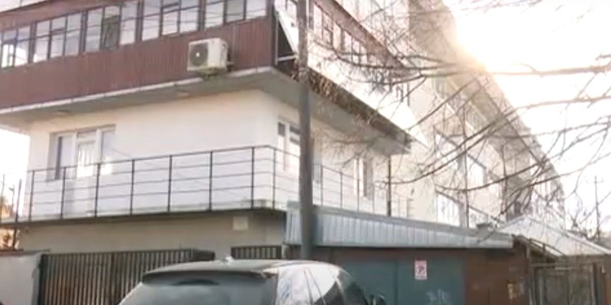 bloc-fara-curent-sector-5.jpg - Presa360