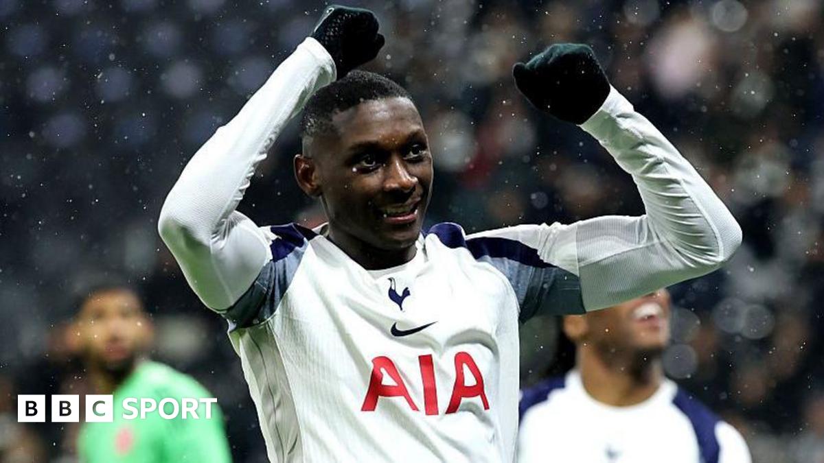 Tottenham depășește obstacolele în Liga Campionilor Tottenham Hotspur a reușit să își asigure calificarea în fazele superioare ale Ligii Campionilor, excelând într-o partidă crucială în Germania, unde s-a impus cu 1-0 în fața echipei Eintracht Frankfurt